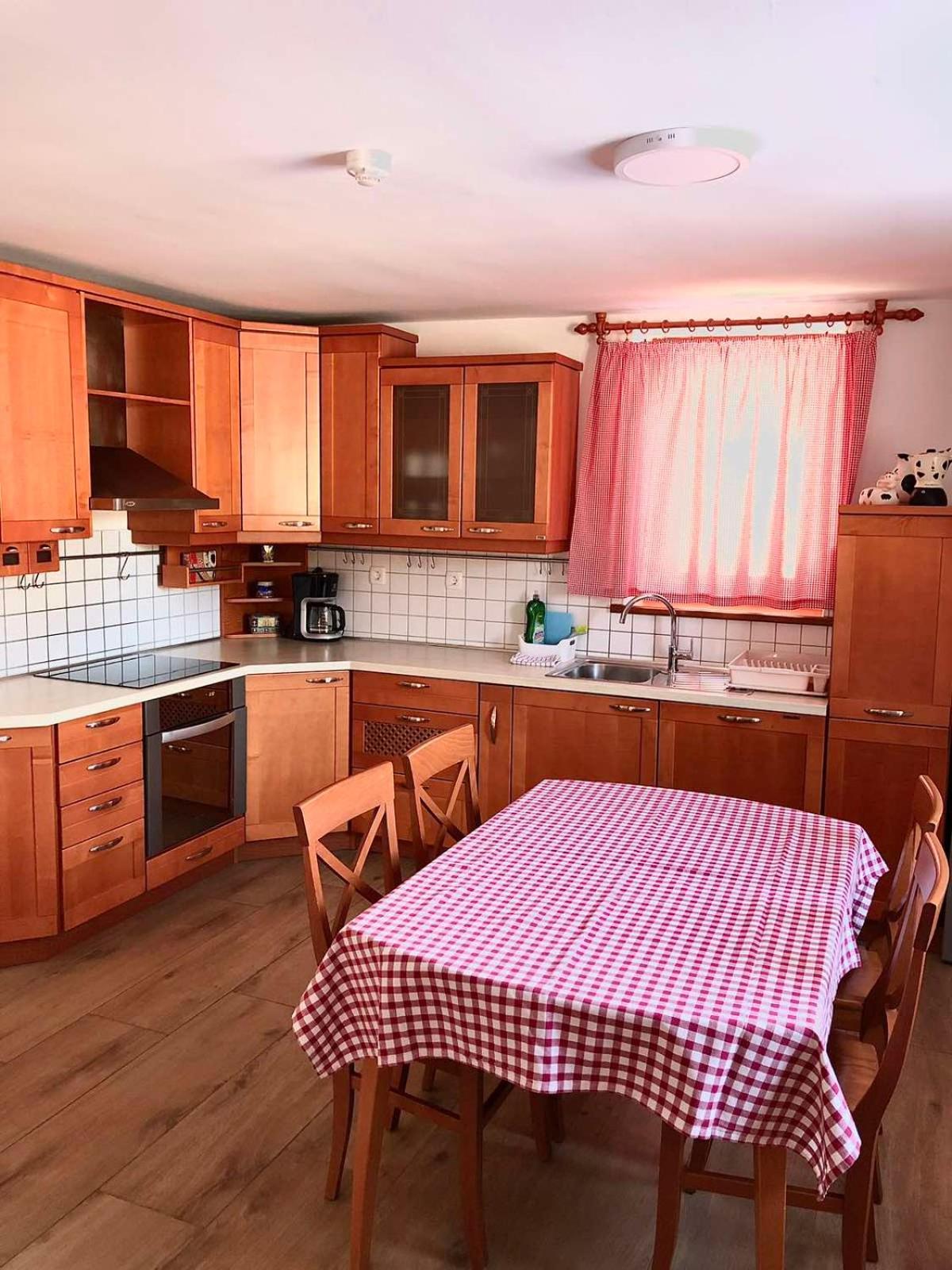 Kamp Podgrad Apartment *