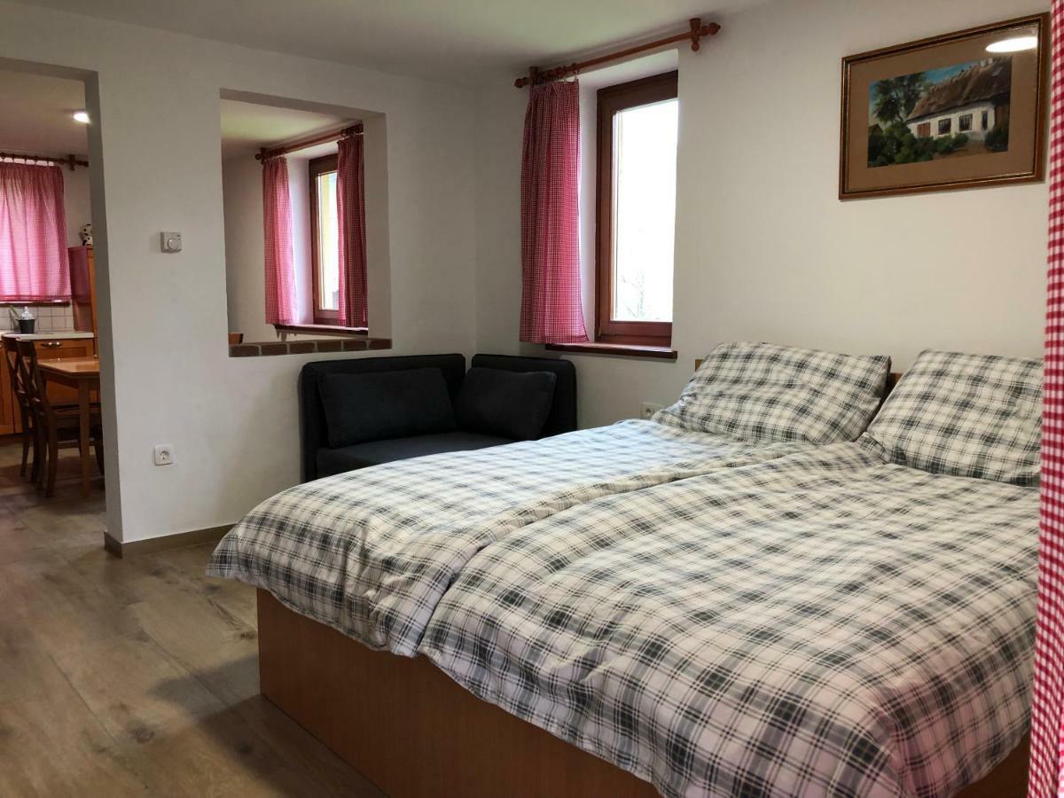 Kamp Podgrad Apartment